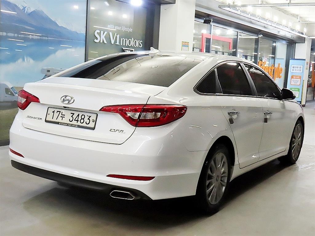 HYUNDAI Sonata - Vista 4
