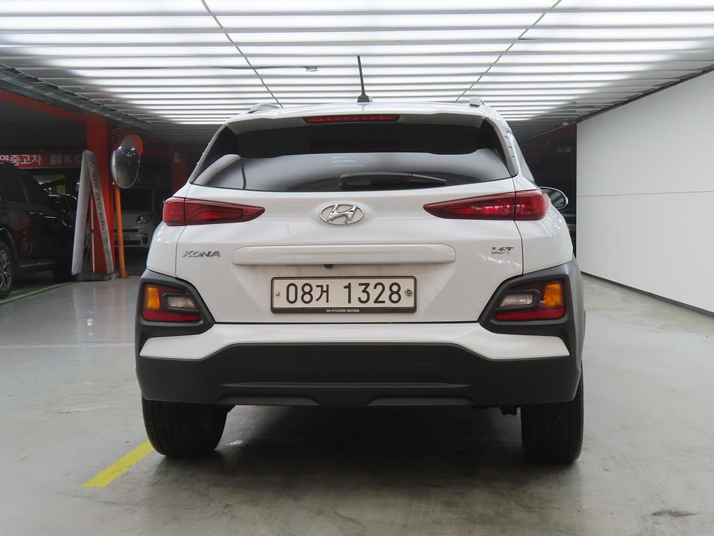 HYUNDAI Kona - Vista 3