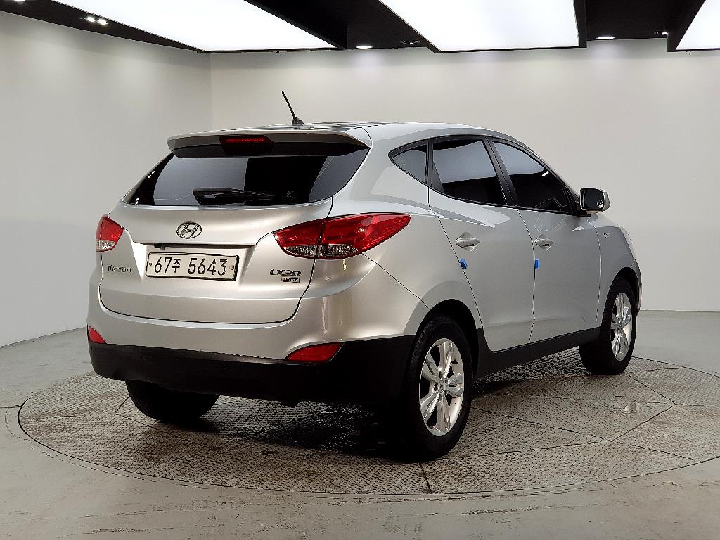 HYUNDAI Tucson - Vista 4