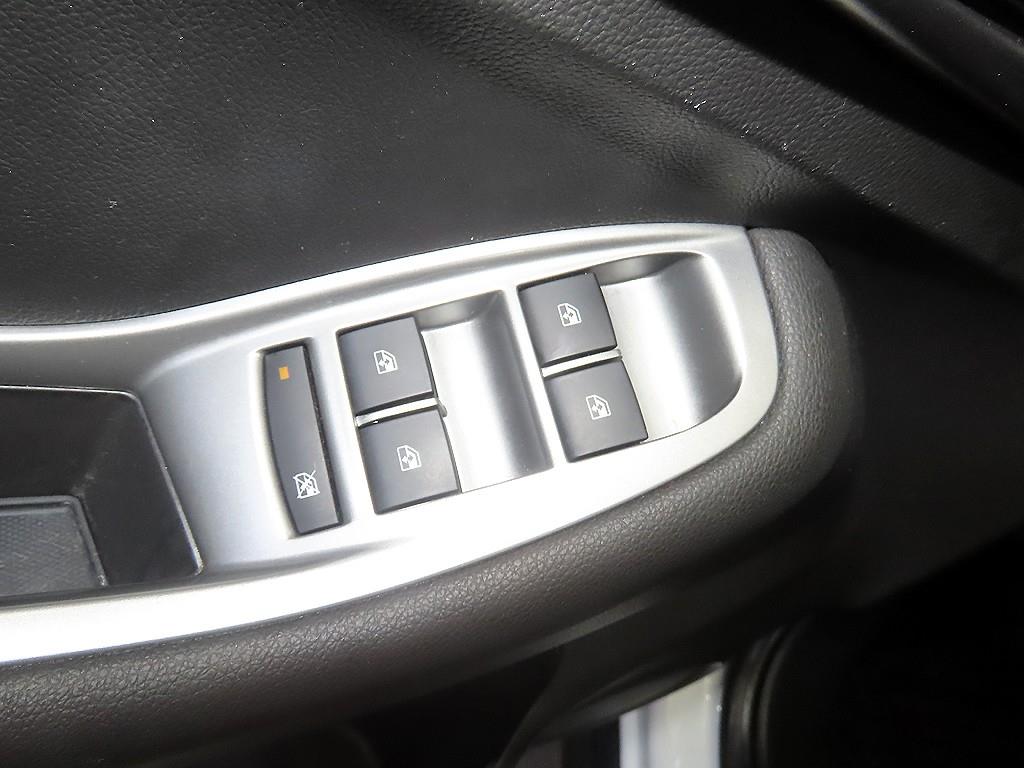 Chevrolet Orlando 2016 Blanco - Importación desde Corea - HF Imports Iquique - Foto 13