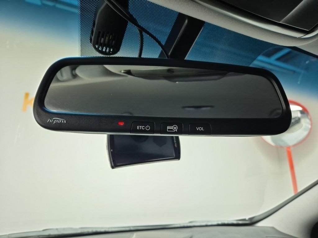 HYUNDAI Grandeur - Vista 10