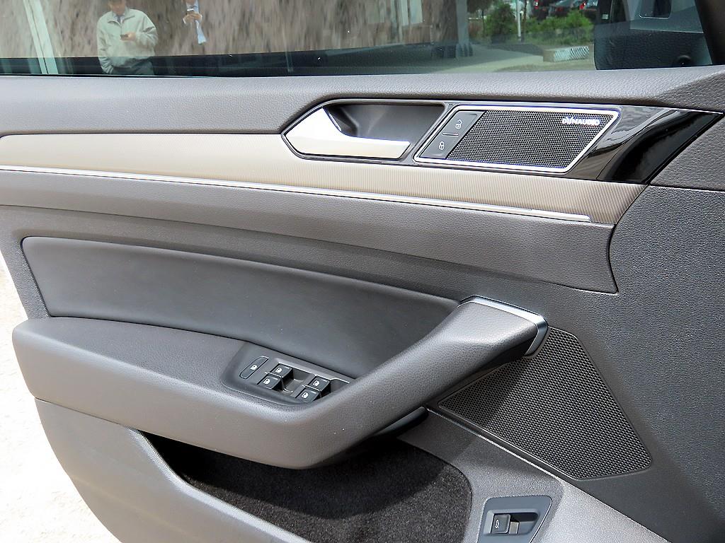 Volkswagen Arteon - Vista 12