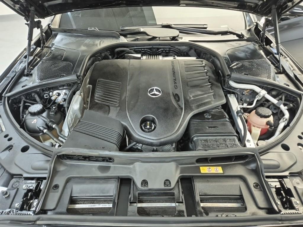 Mercedes Benz S Class - Vista 5