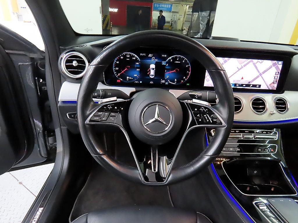 Mercedes Benz E class - Vista 9