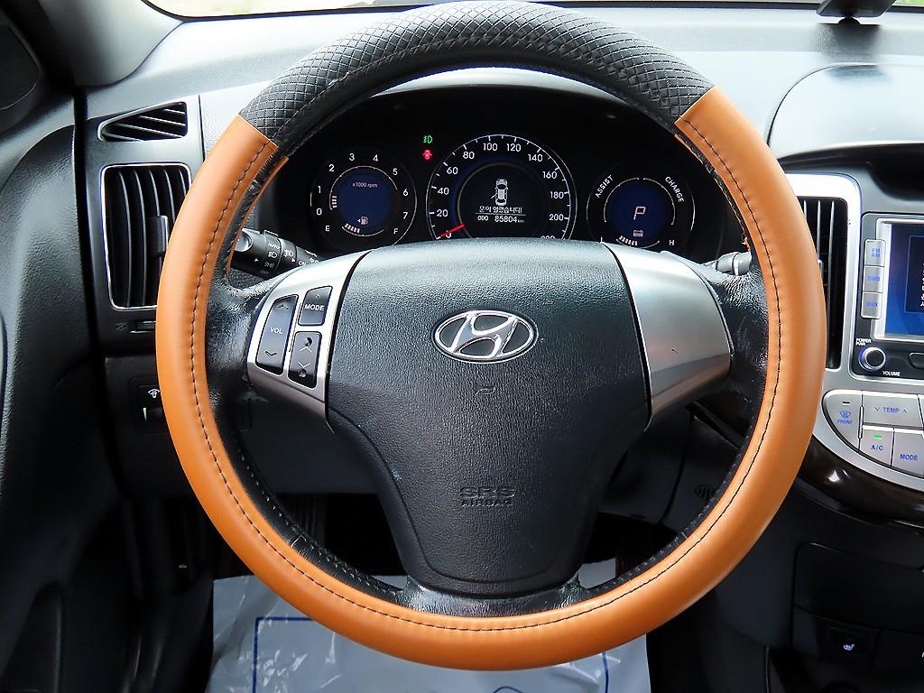 HYUNDAI Avante - Vista 7
