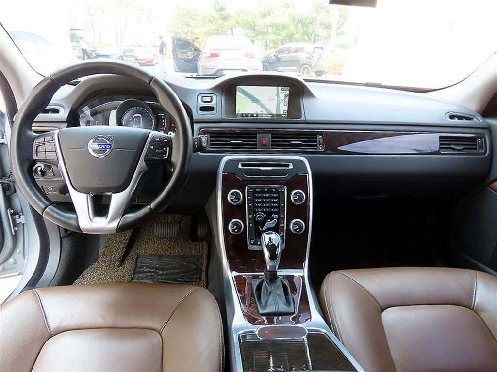 Volvo XC70 - Vista 7