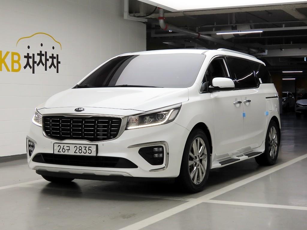 KIA Carnival - Vista 2