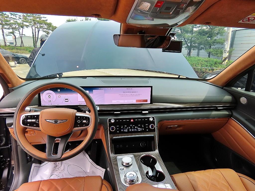 Genesis GV80 - Vista 7