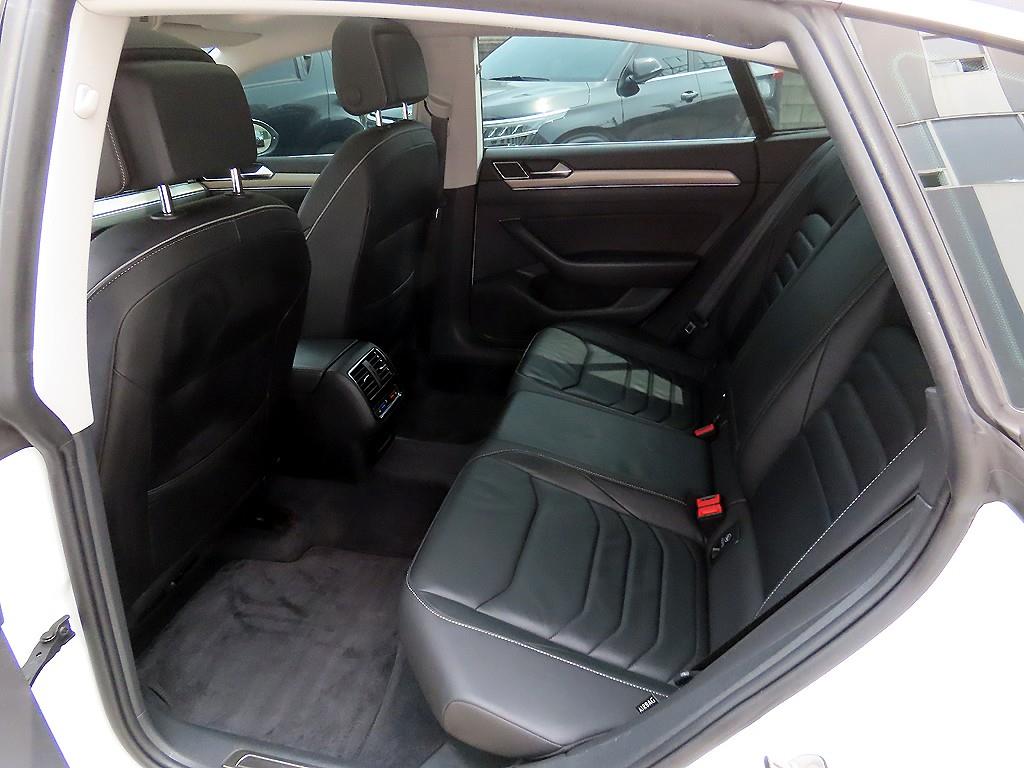 Volkswagen Arteon - Vista 6
