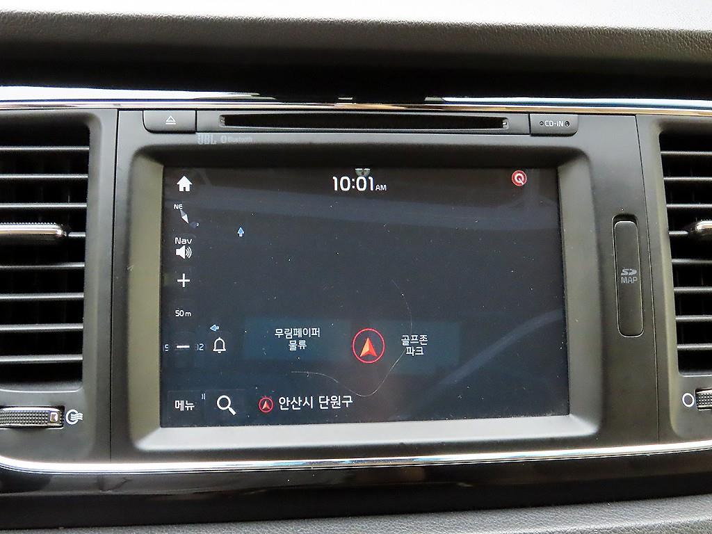 KIA Carnival - Vista 9