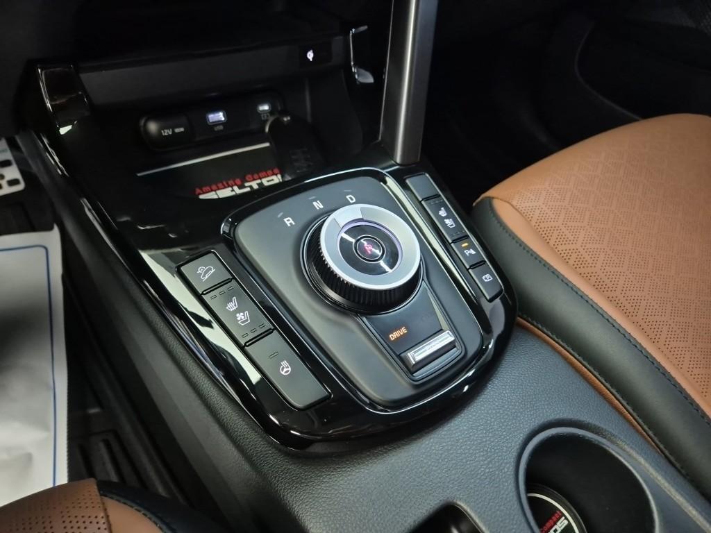 KIA Seltos - Vista 8