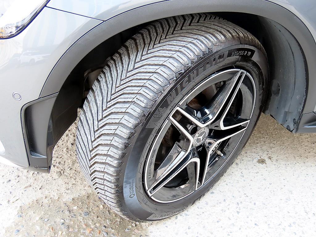 Mercedes Benz GLC Class 2021 Gris - Importación desde Corea - HF Imports Iquique - Foto 20