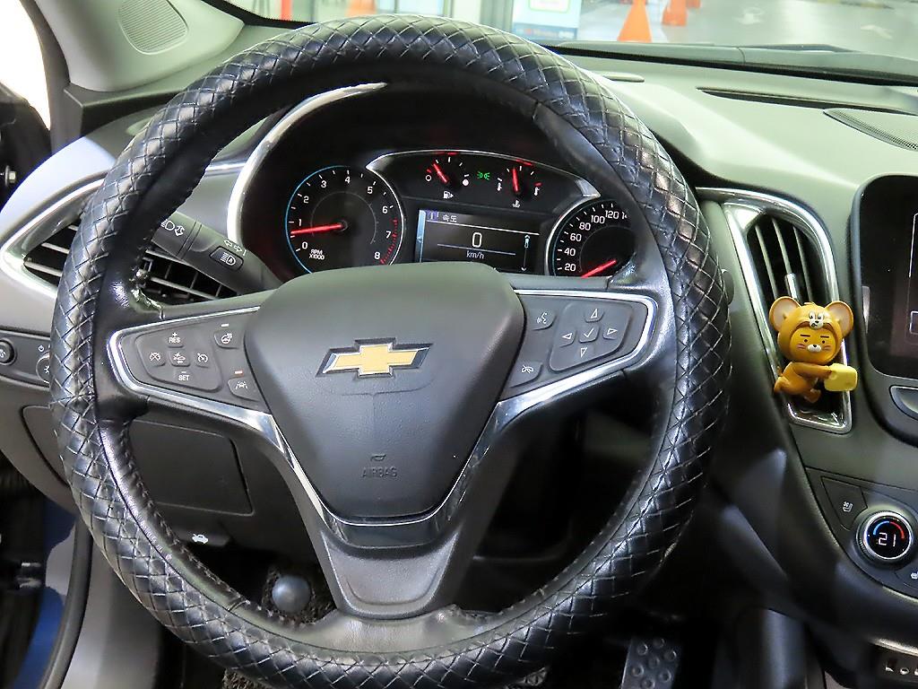 Chevrolet Malibu - Vista 8