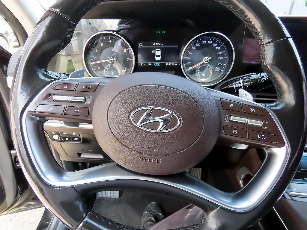 HYUNDAI Grandeur - Vista 8