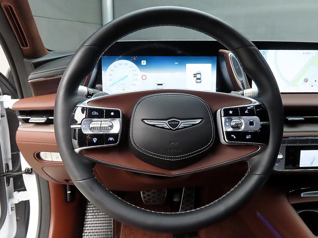 Genesis G90 - Vista 9