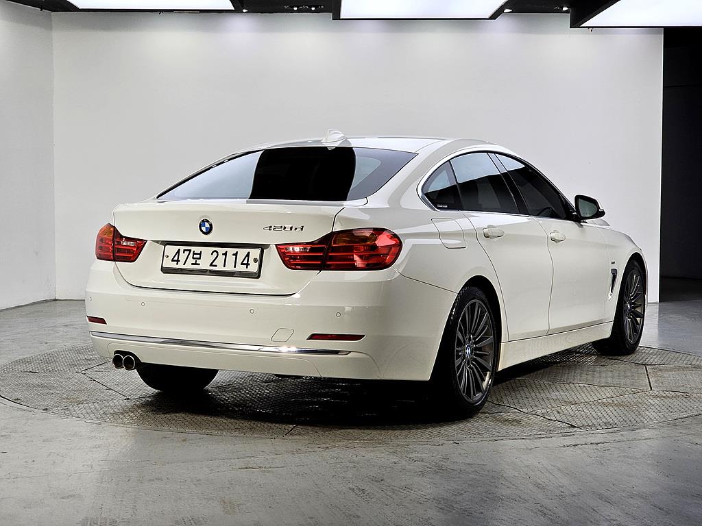 BMW 4 Series - Vista 4