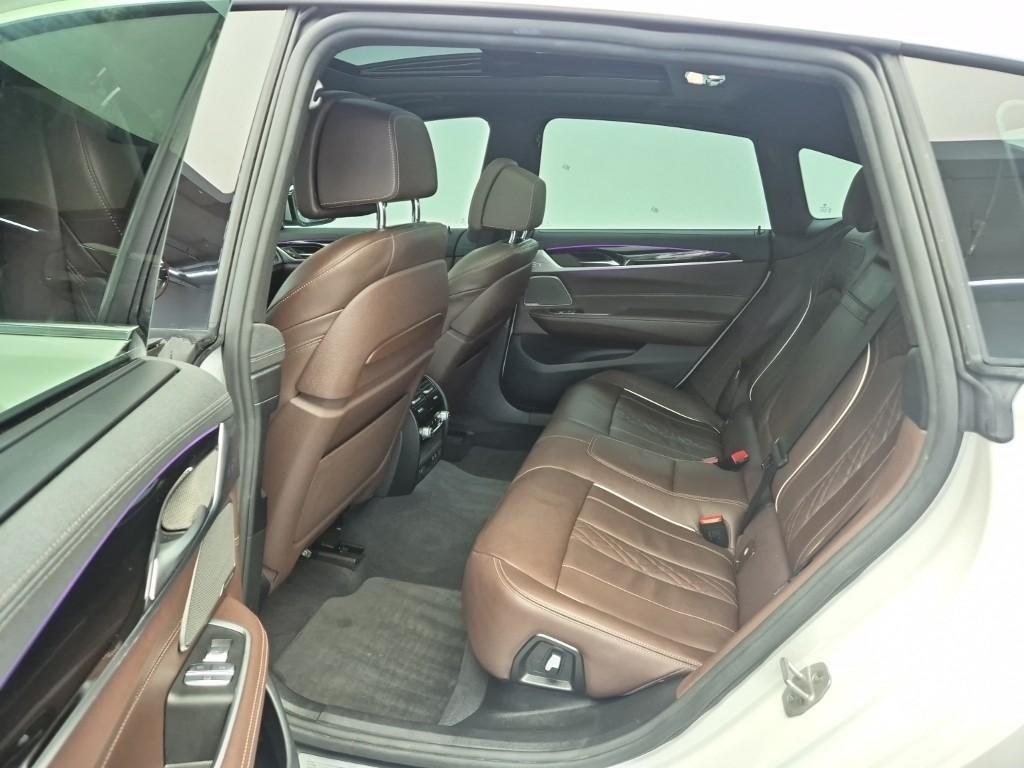 BMW Gran Turismo - Vista 12