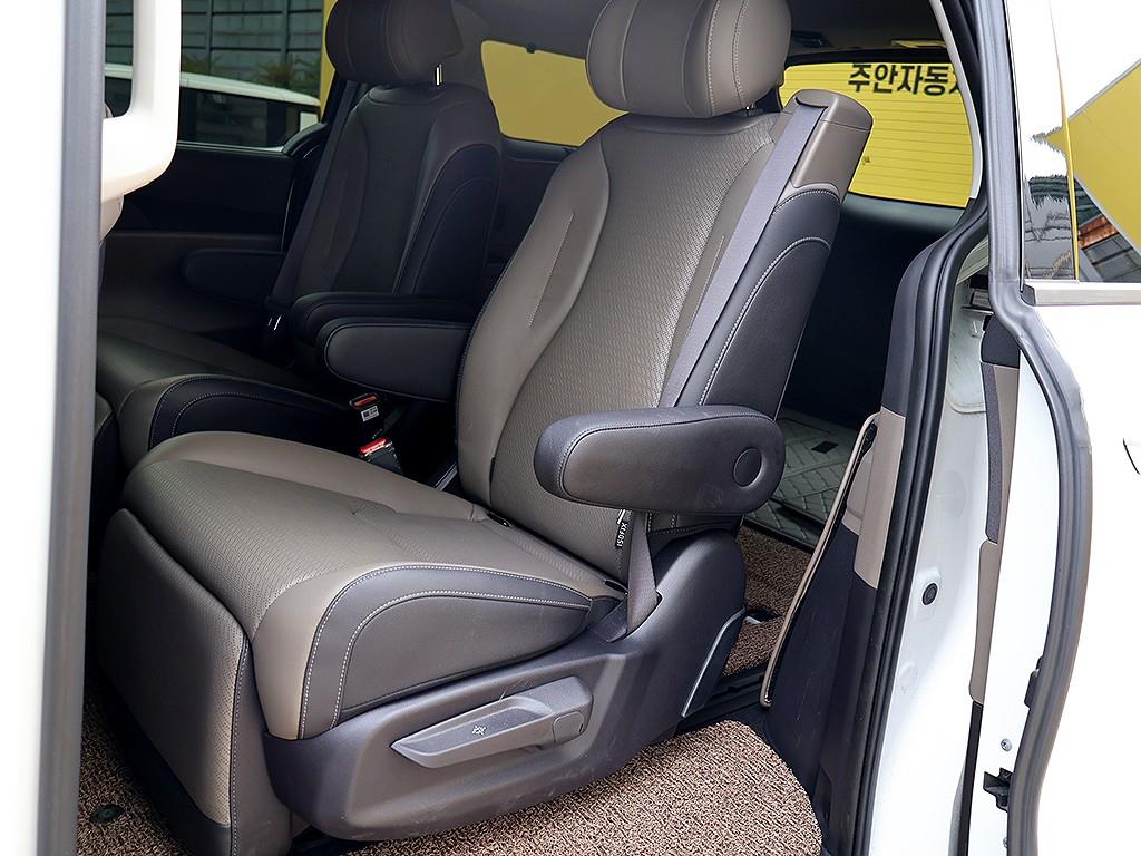 KIA Carnival 2025 Blanco - Importación desde Corea - HF Imports Iquique - Foto 12