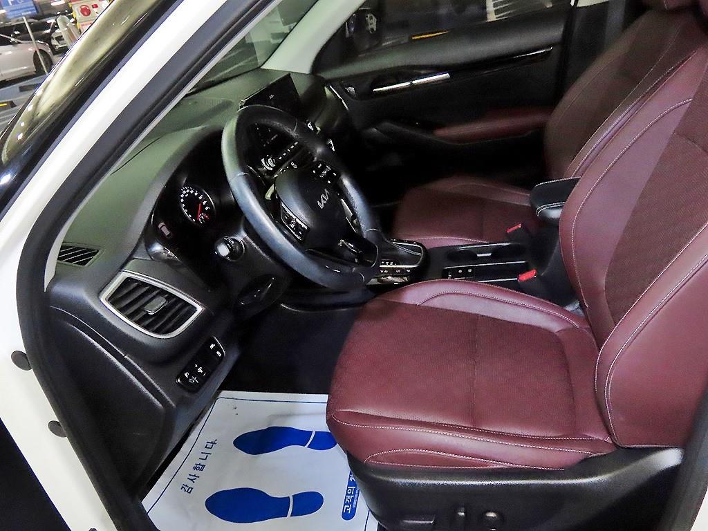 KIA Seltos - Vista 6