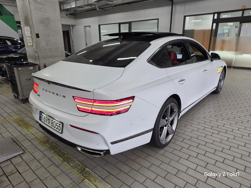 Genesis G80 - Vista 3