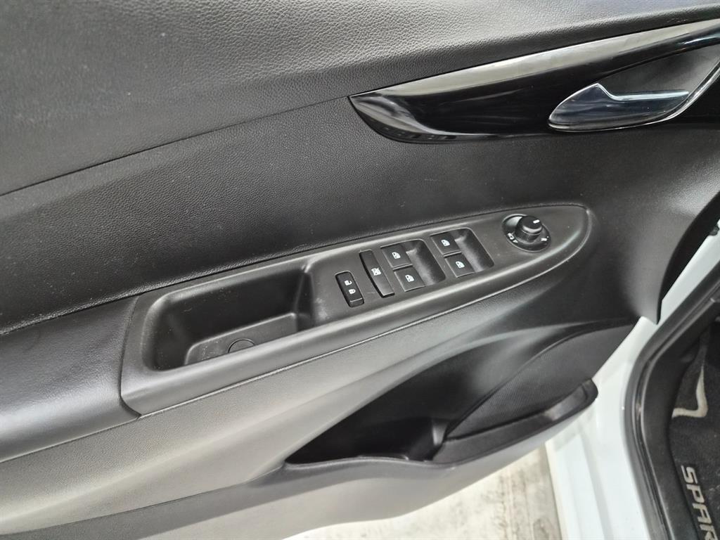 Chevrolet Spark - Vista 11