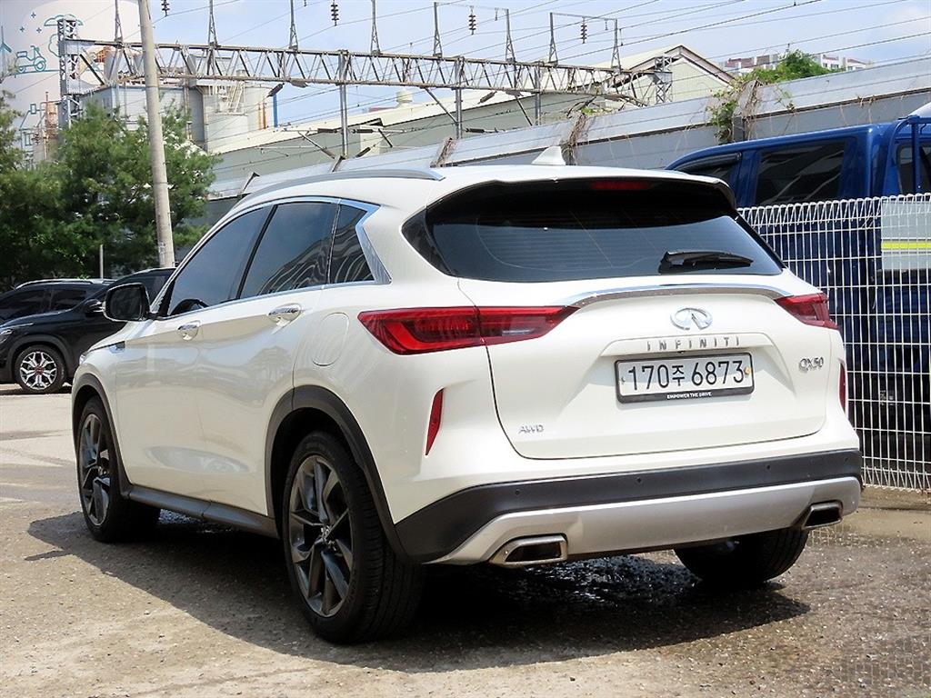 Infiniti QX - Vista 3