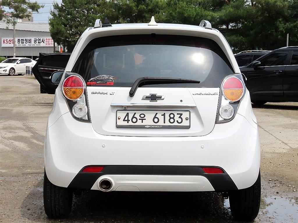 Chevrolet Spark - Vista 4