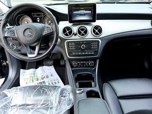 Mercedes Benz GLA Class - Vista 10