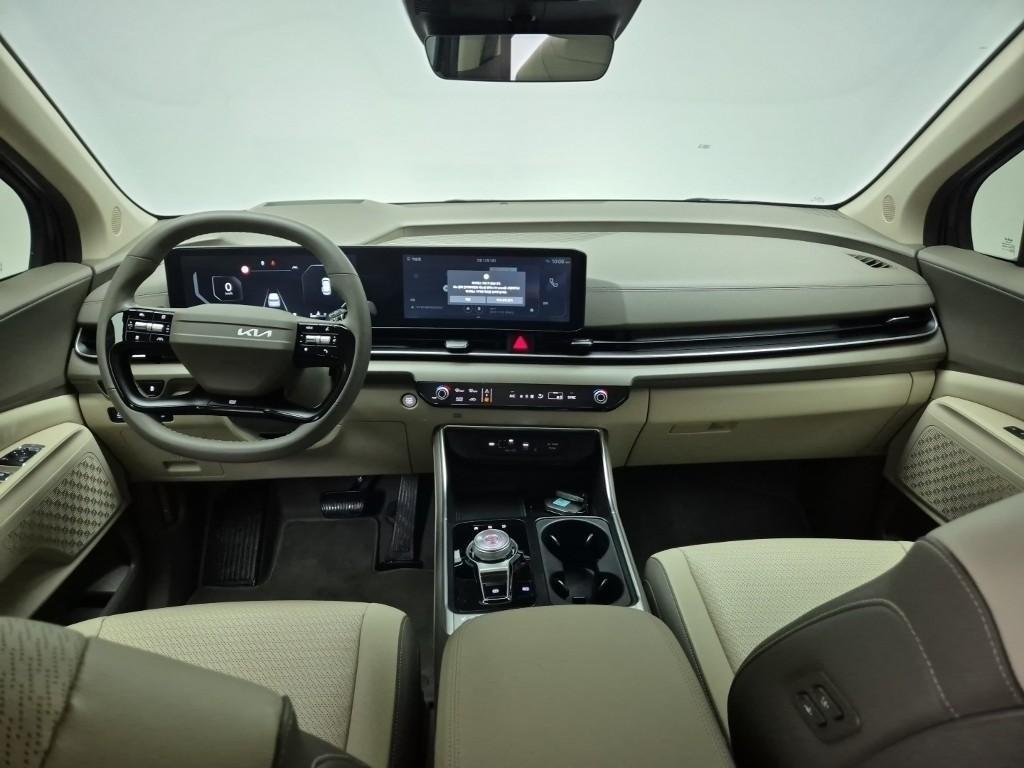 KIA Carnival - Vista 7