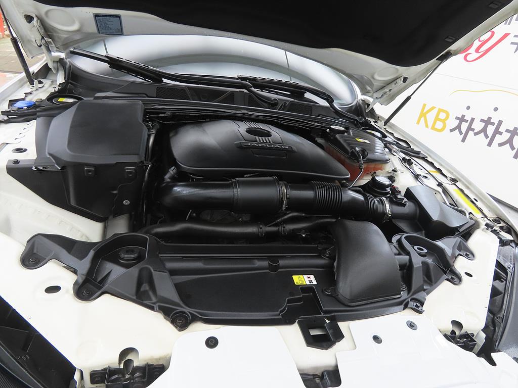 Jaguar XF 2015 Blanco - Importación desde Corea - HF Imports Iquique - Foto 19