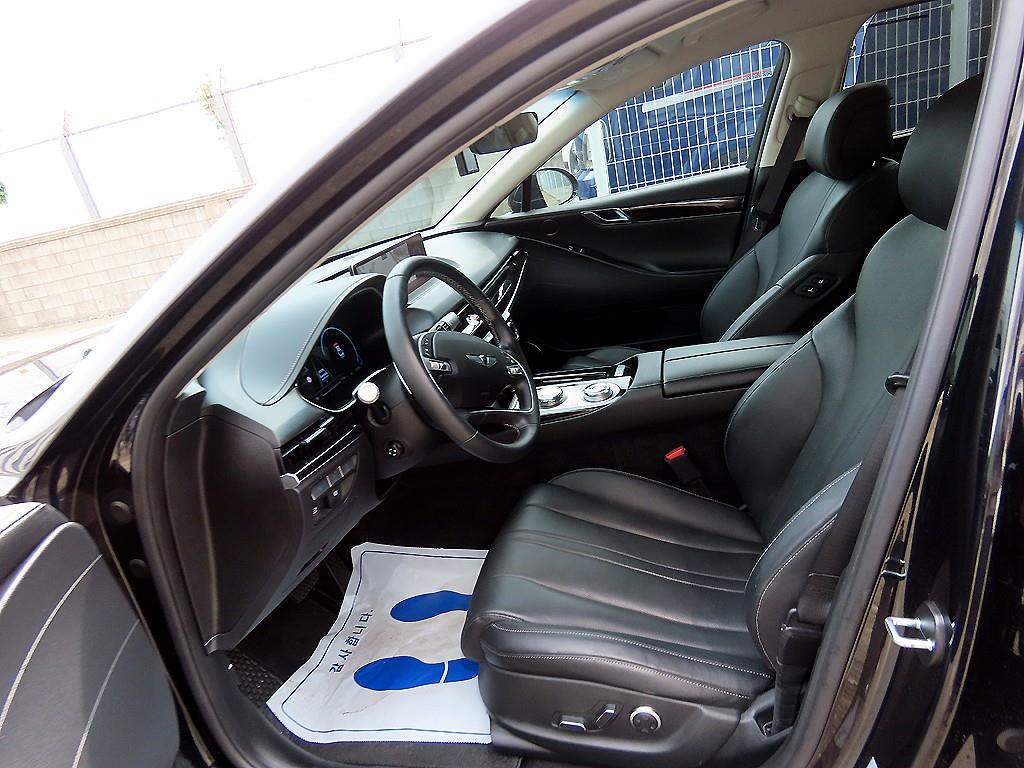 Genesis G80 - Vista 5