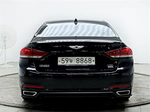 HYUNDAI Genesis - Vista 6