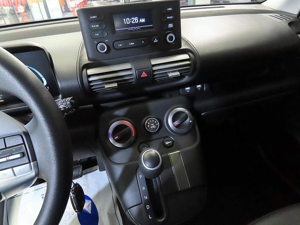 HYUNDAI Casper - Vista 11
