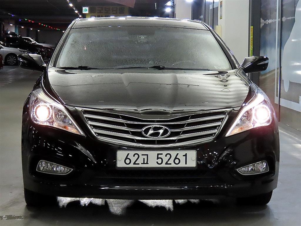 HYUNDAI Grandeur - Vista 2