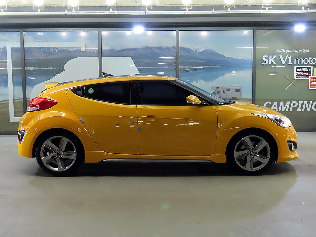 HYUNDAI Veloster - Vista 3