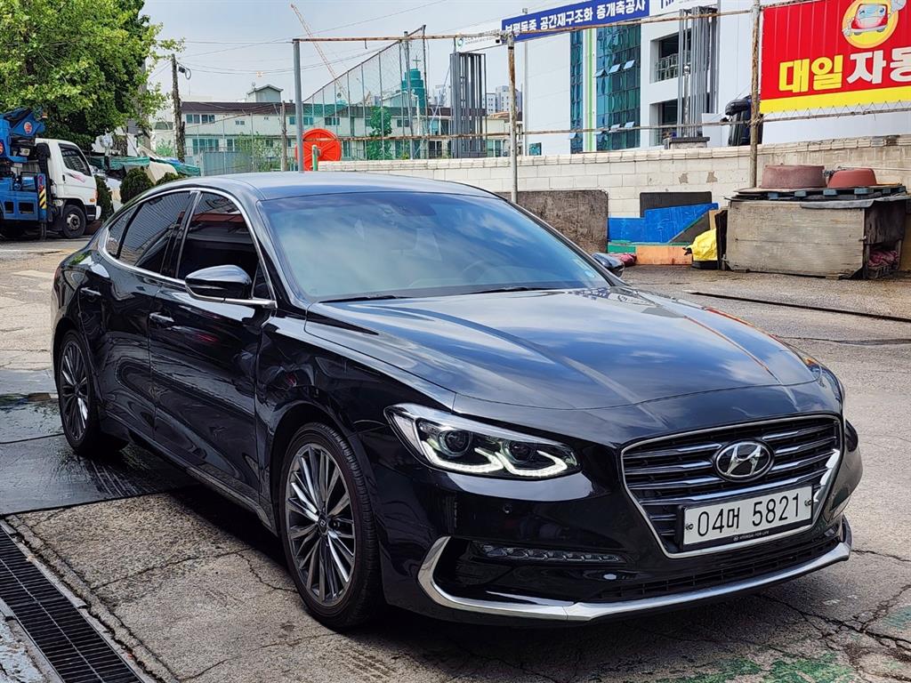 HYUNDAI Grandeur 2018 Negro - Importación desde Corea - HF Imports Iquique - Foto 1