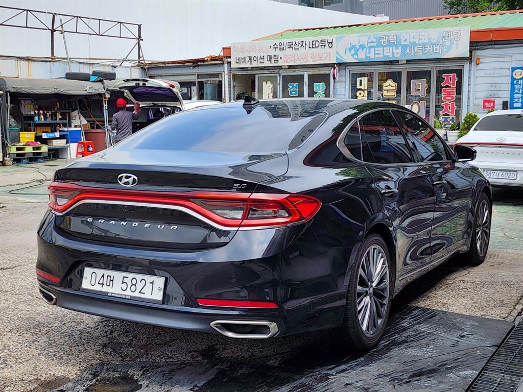 HYUNDAI Grandeur - Vista 3