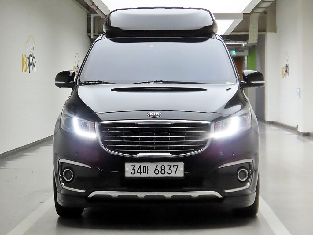KIA Carnival 2018 Negro - Importación desde Corea - HF Imports Iquique - Foto 1