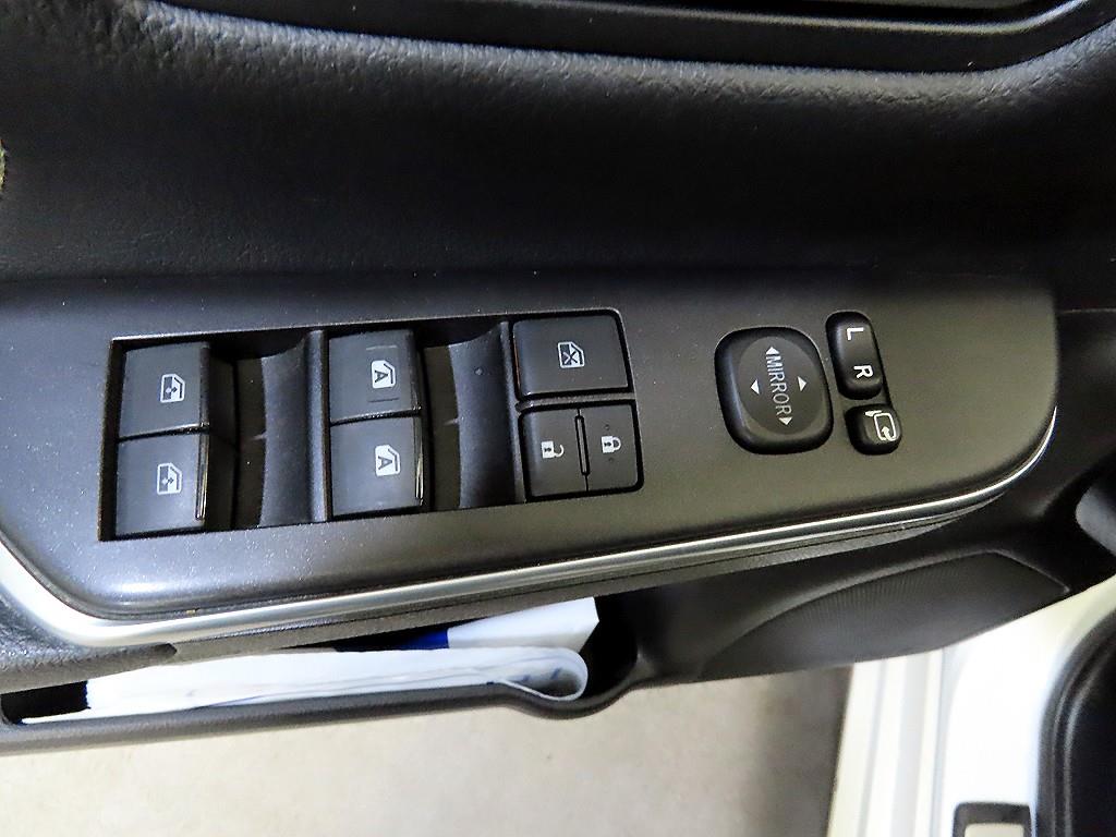 Toyota Camry 2017 Blanco - Importación desde Corea - HF Imports Iquique - Foto 13