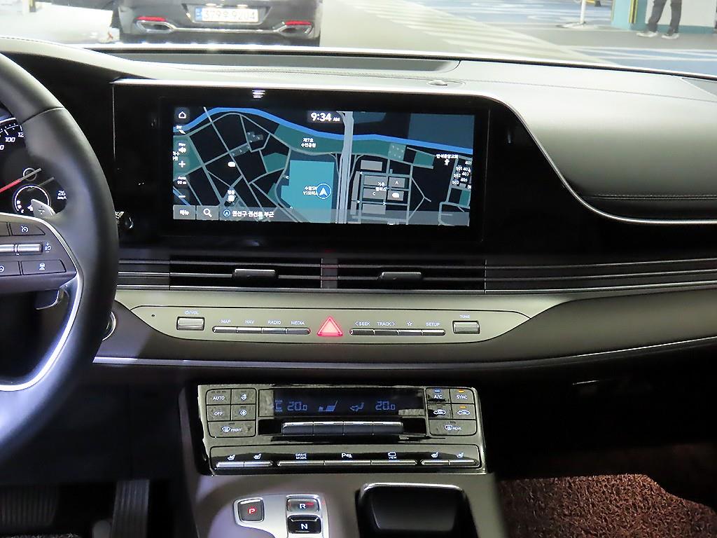 HYUNDAI Grandeur - Vista 11