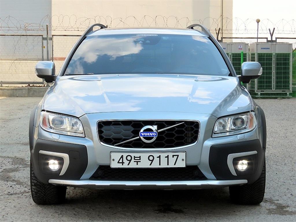 Volvo XC70 2015 Plateado - Importación desde Corea - HF Imports Iquique - Foto 1