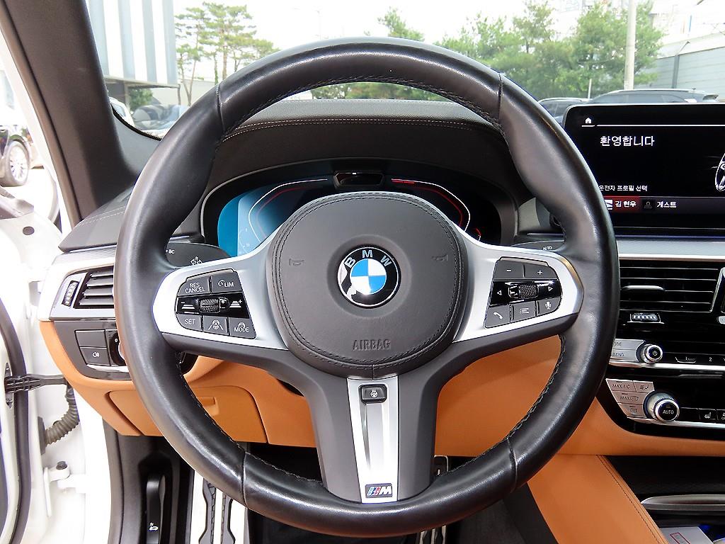 BMW 5 Series - Vista 8