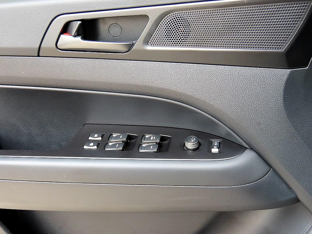 Ssangyong Rexton - Vista 11