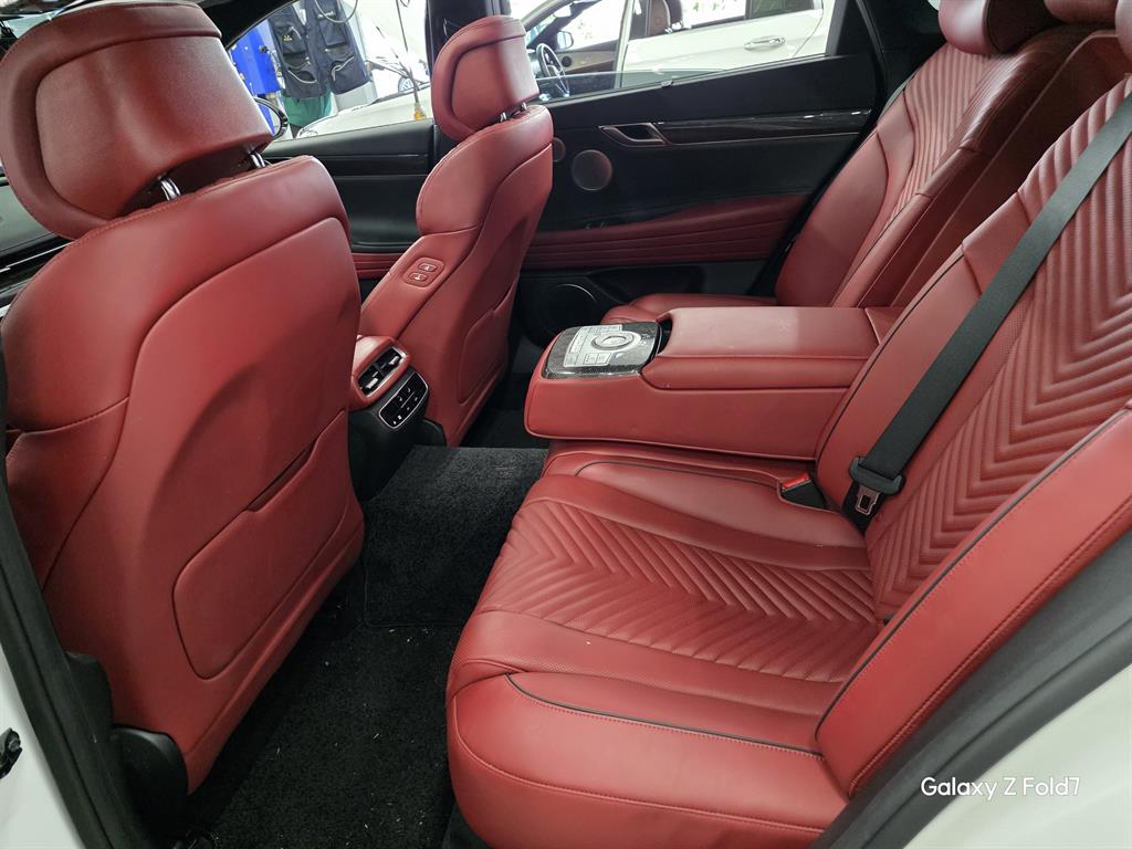 Genesis G80 - Vista 6