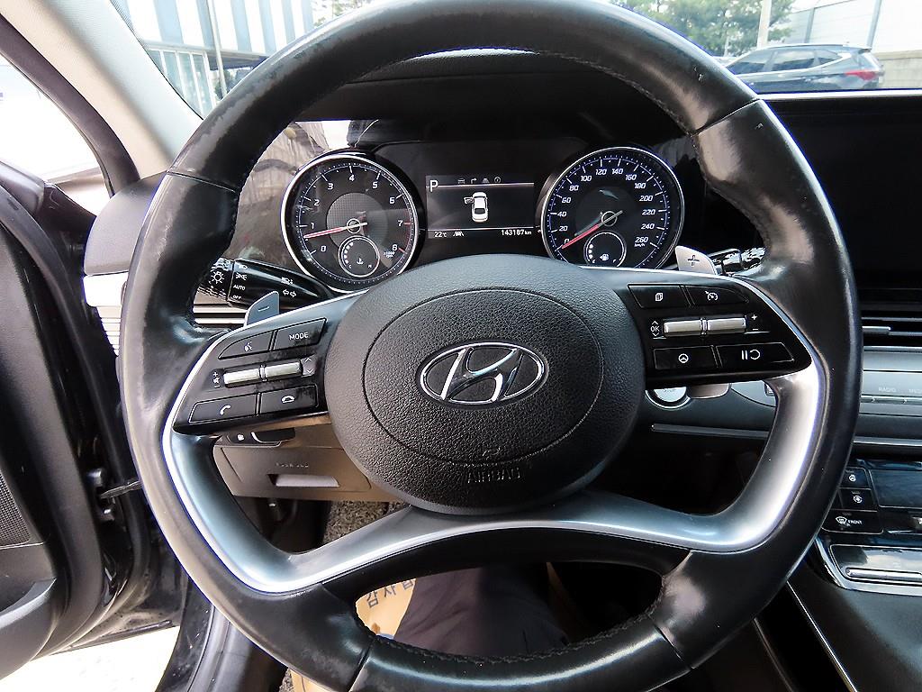 HYUNDAI Grandeur - Vista 8