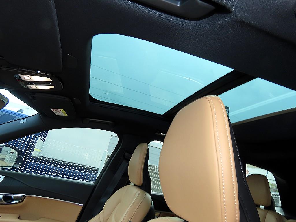 Volvo XC90 2023 Negro - Importación desde Corea - HF Imports Iquique - Foto 17