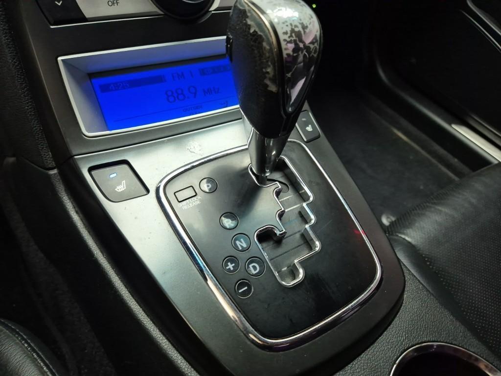 HYUNDAI Genesis - Vista 8