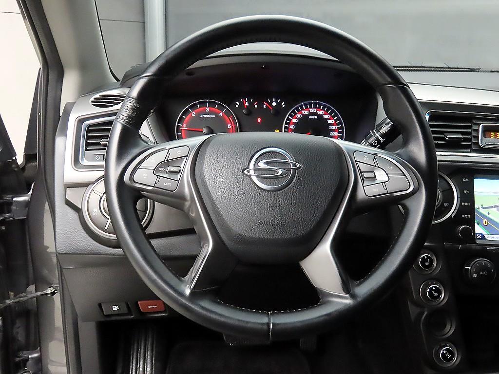 Ssangyong Korando - Vista 9