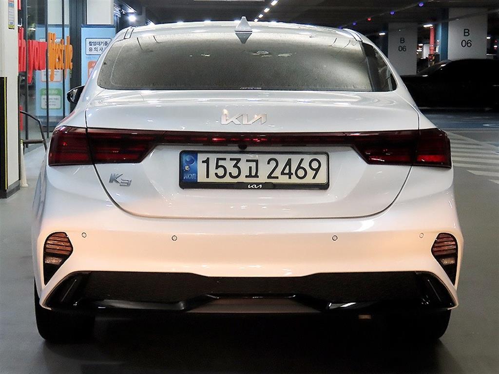 KIA K3 - Vista 5