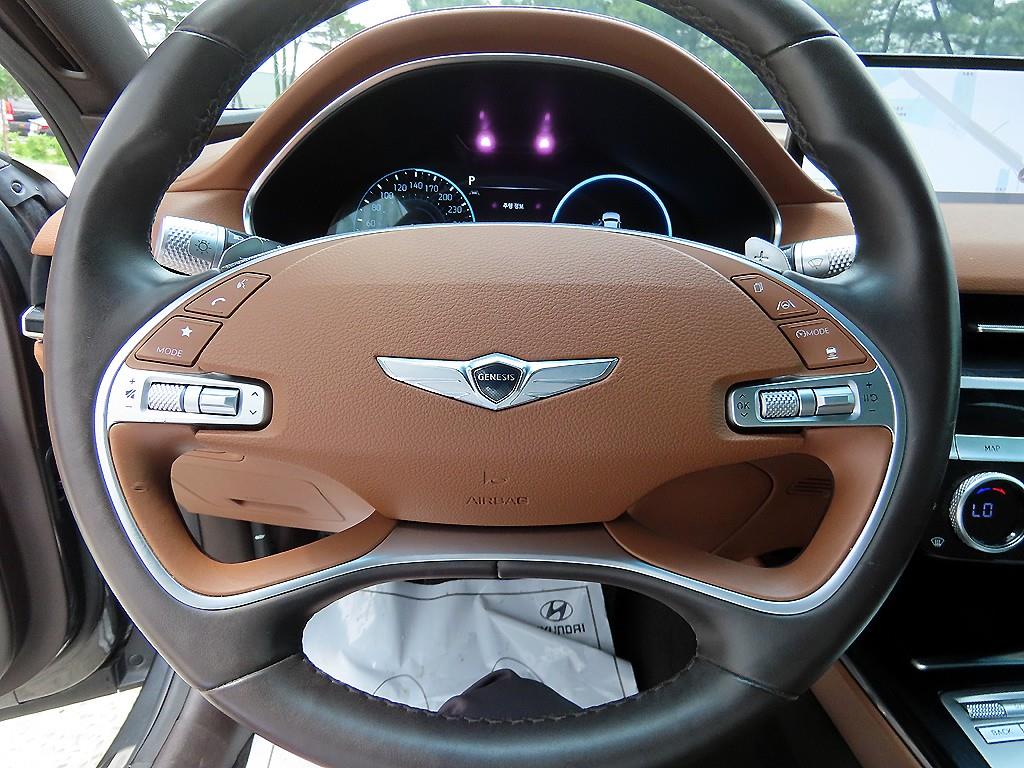 Genesis G80 - Vista 8